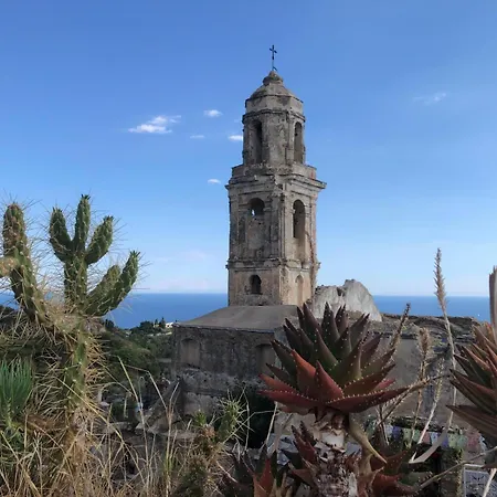 شقة Ponente Blue Appartamenti, 5 *