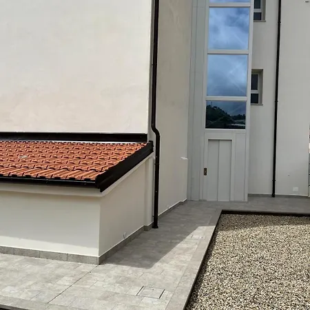 Ponente Blue Appartamenti, 5